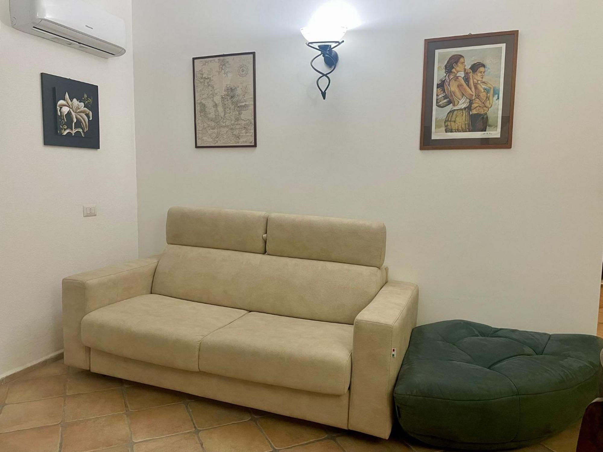 אולביה Looney Tunes Home מראה חיצוני תמונה